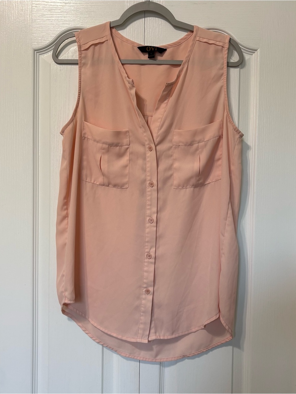 OVI Sleeveless Button-Front Blouse in Soft Peach Women’s size L